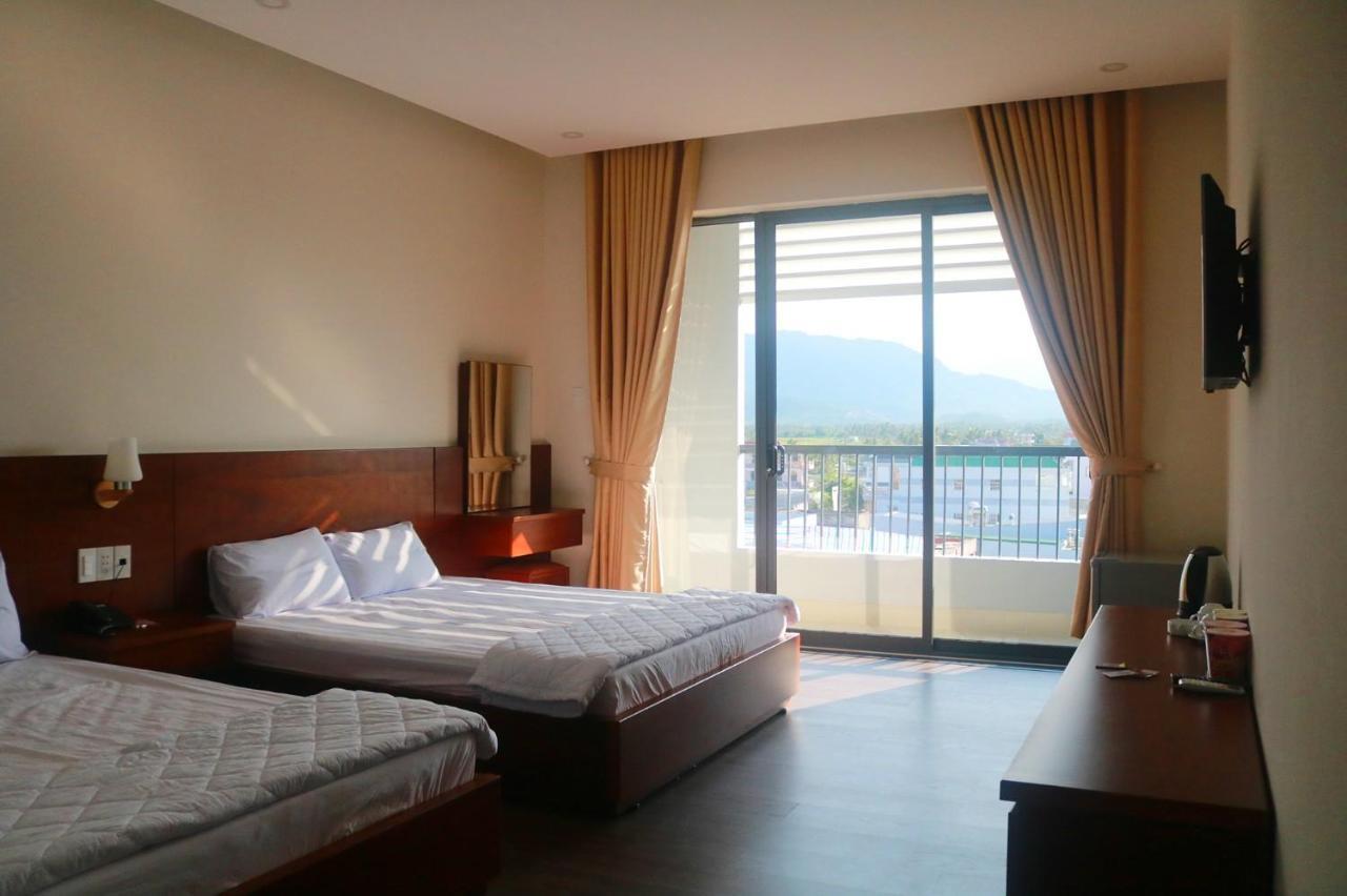 My Ca Hotel Cam Ranh Exterior foto